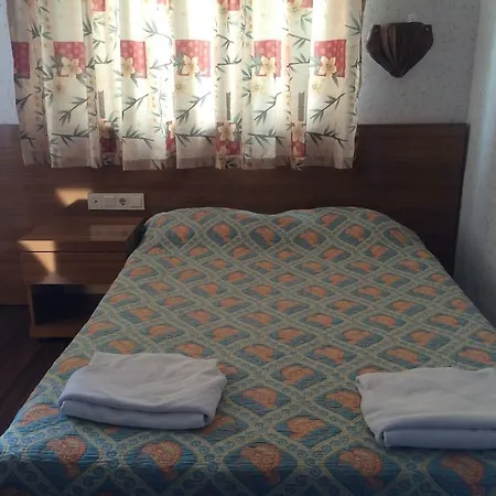 Hotel Club Bayar 3*