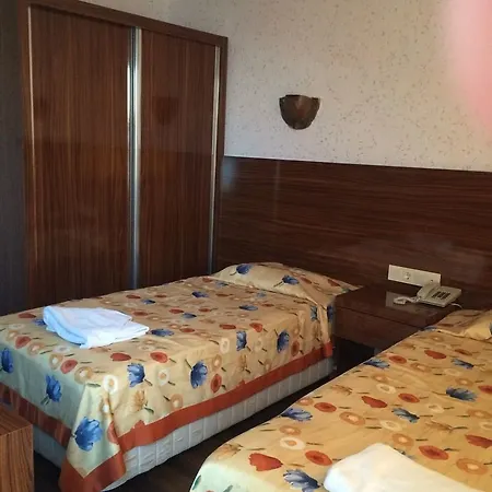 Club Bayar Hotel 3*