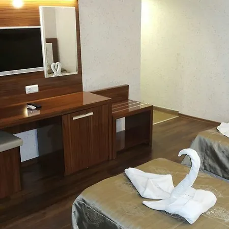 Club Bayar Hotel 3*