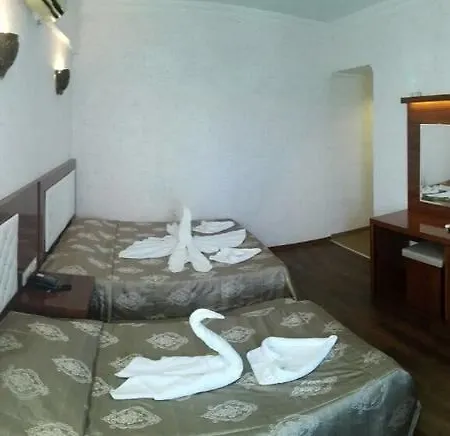 Hotel Club Bayar 3*