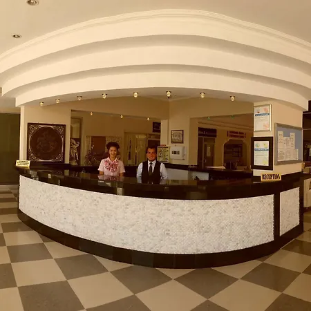 Hotel Club Bayar 3*